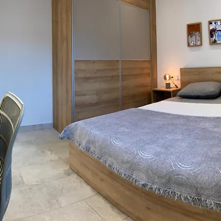 Agiou Stilianou Apartmán Vromerí